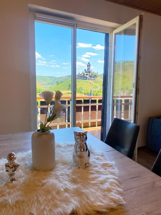 Burg Panorama Blick Moderne Zentrale Fewo Кохем Экстерьер фото